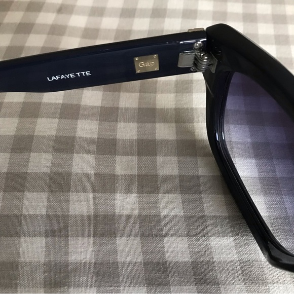 gap sunglasses - Picture 5 of 6
